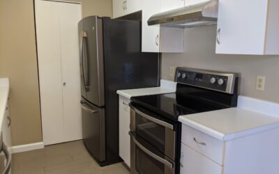 Iao Parkside 43-102 Ground Floor Unit with Yard & 2 assigned parking